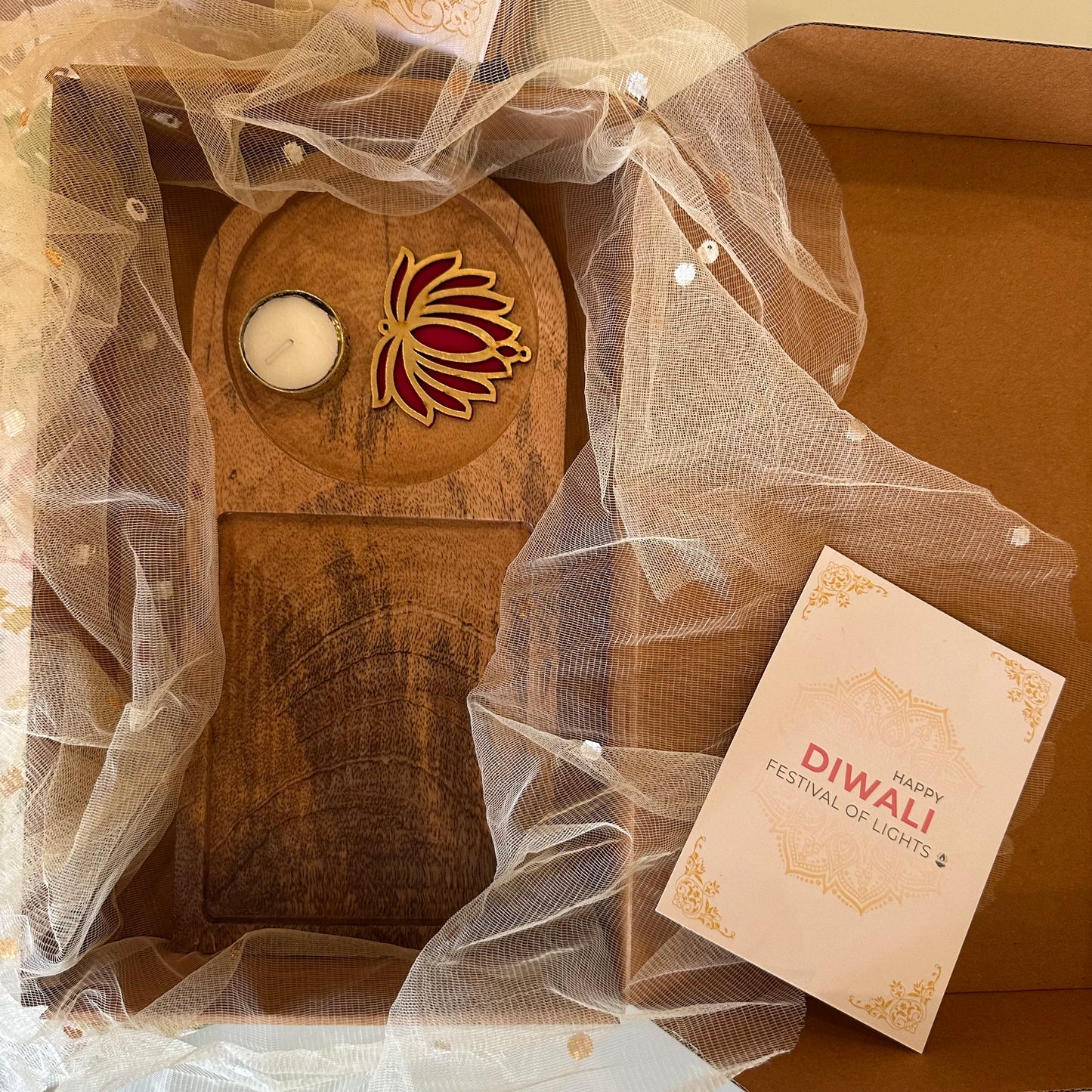 Oak & Lily Diwali Large Gift Hamper | Rectangular Mango Wood Tray + Pure Cotton Runner