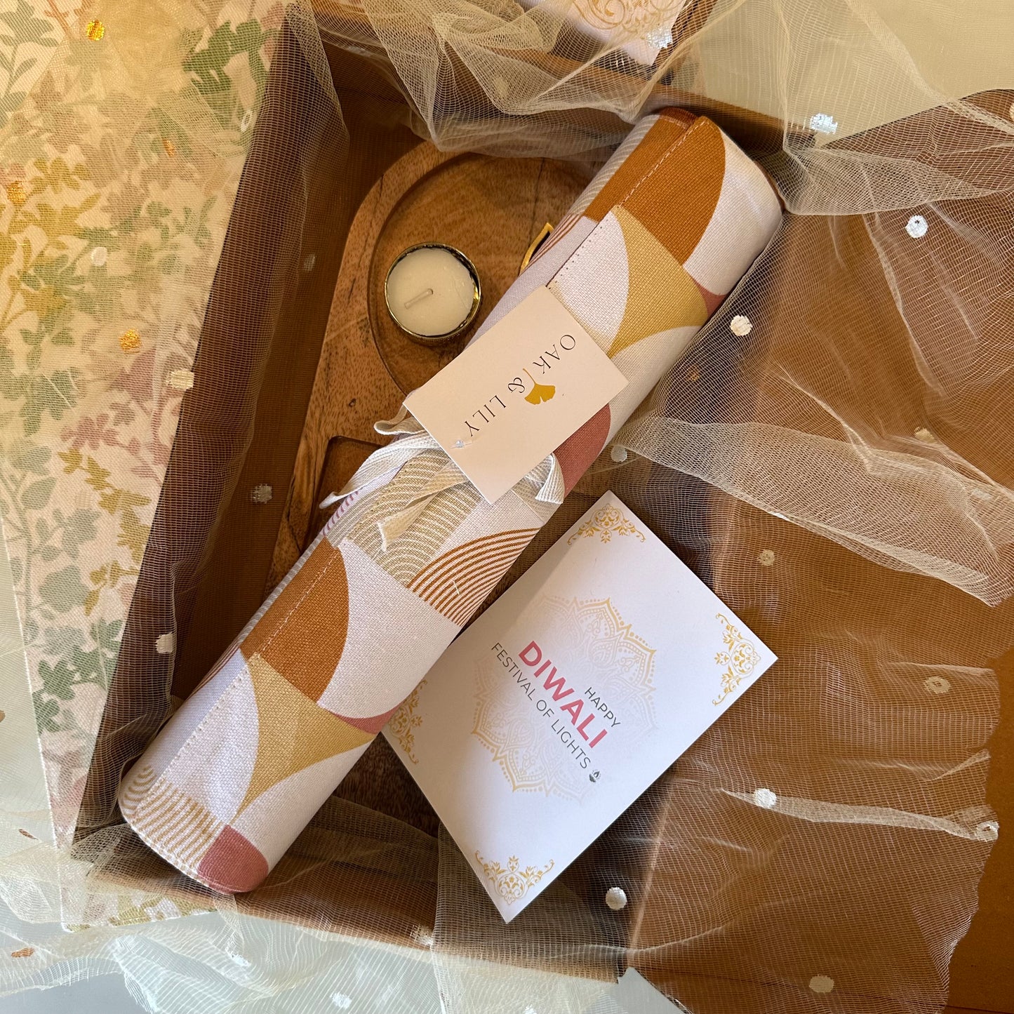 Oak & Lily Diwali Large Gift Hamper | Rectangular Mango Wood Tray + Pure Cotton Runner