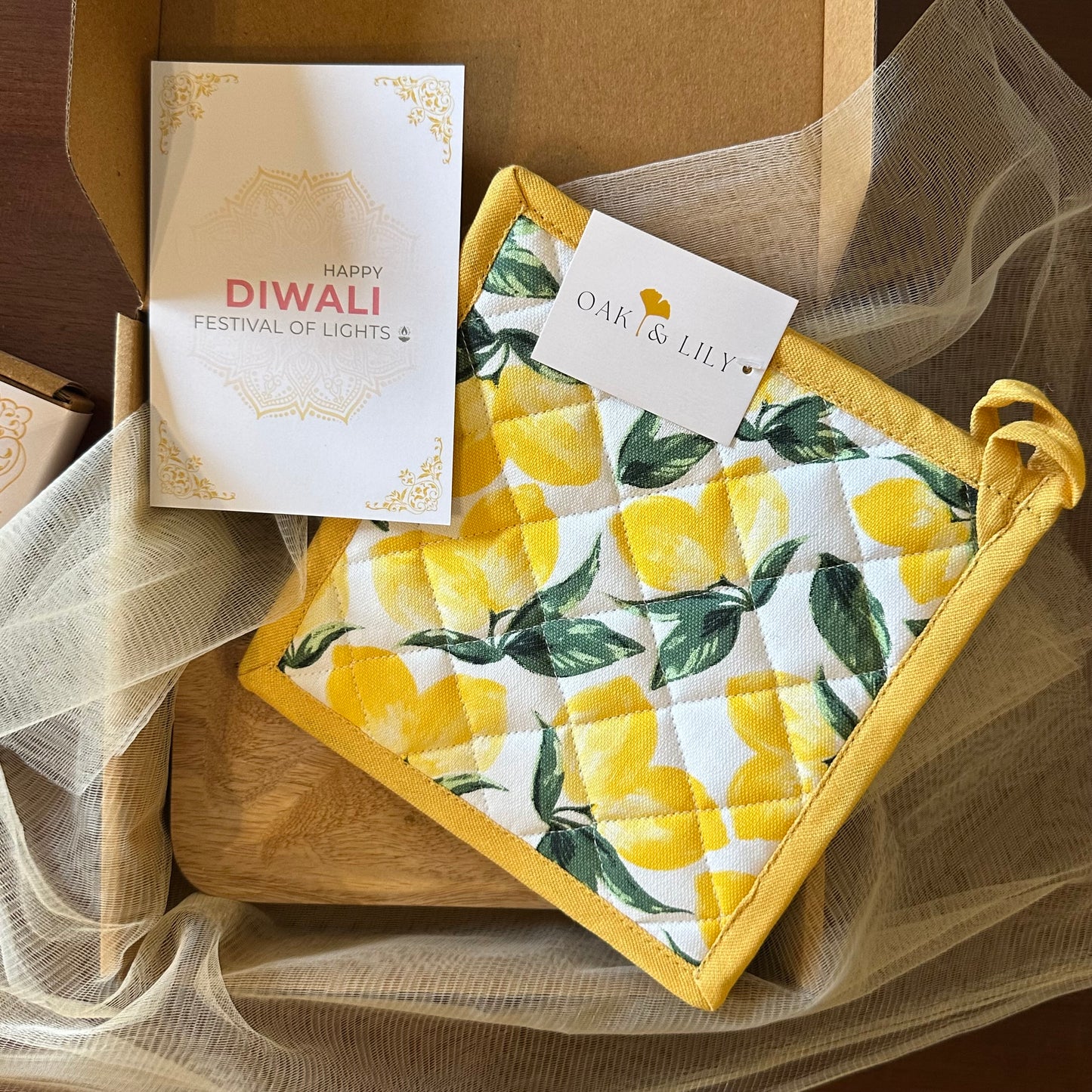 Oak & Lily Diwali Small Gift Hamper | Pure Mango Wood Tray + Kitchen Useable