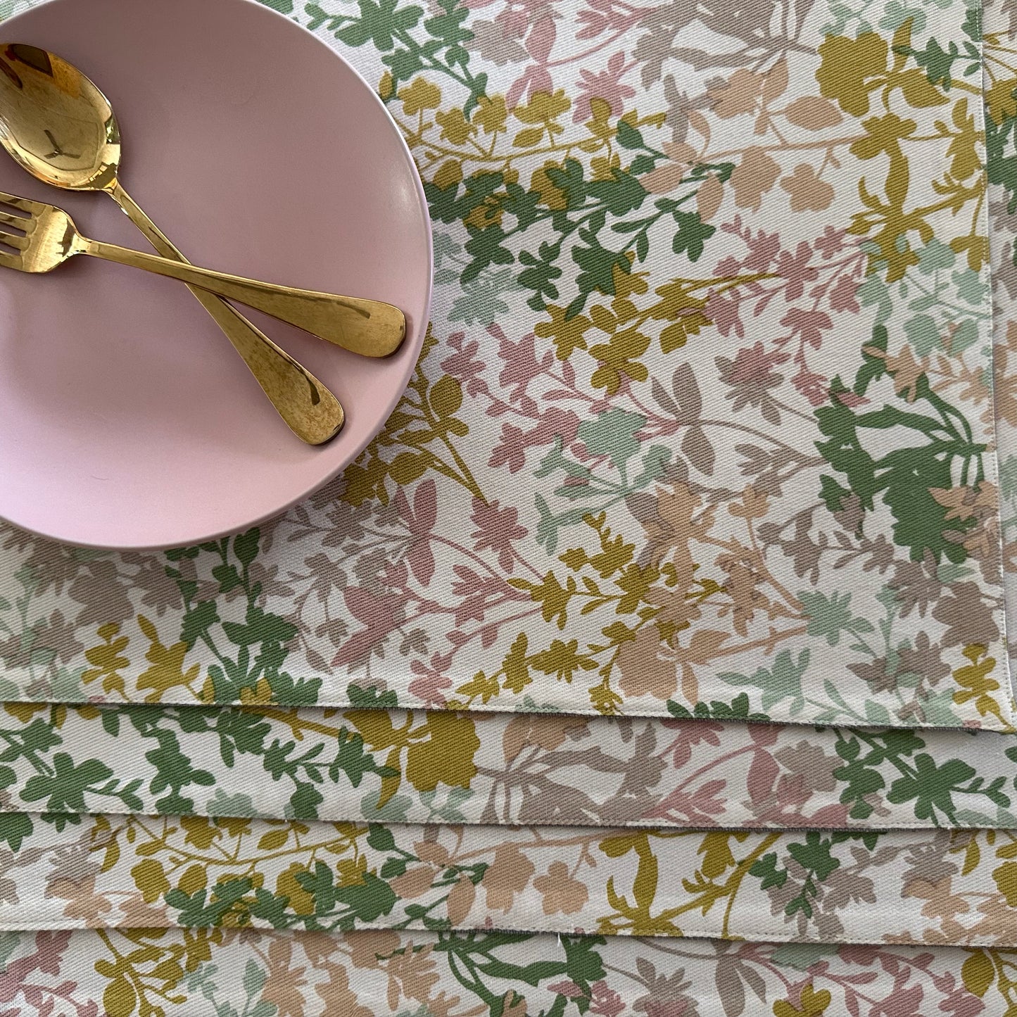 Oak & Lily Placemats – Multicolour Floral Print | 100% Cotton | Heat Resistant | Premium European Quality