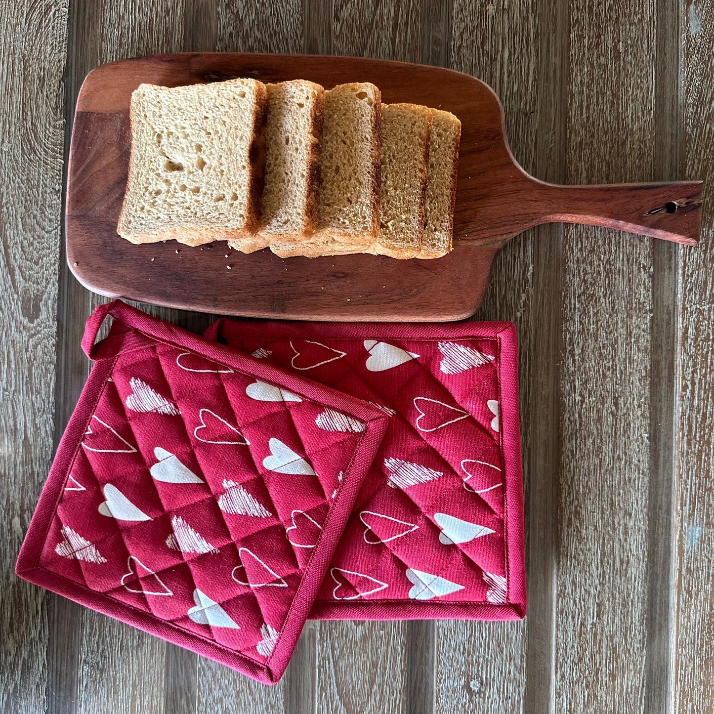 Oak & Lily Kitchen Combo – Red Hearts Apron, Pot Holders with Sailor Hut Mittens | 100% Cotton | Heat Resistant | European Quality