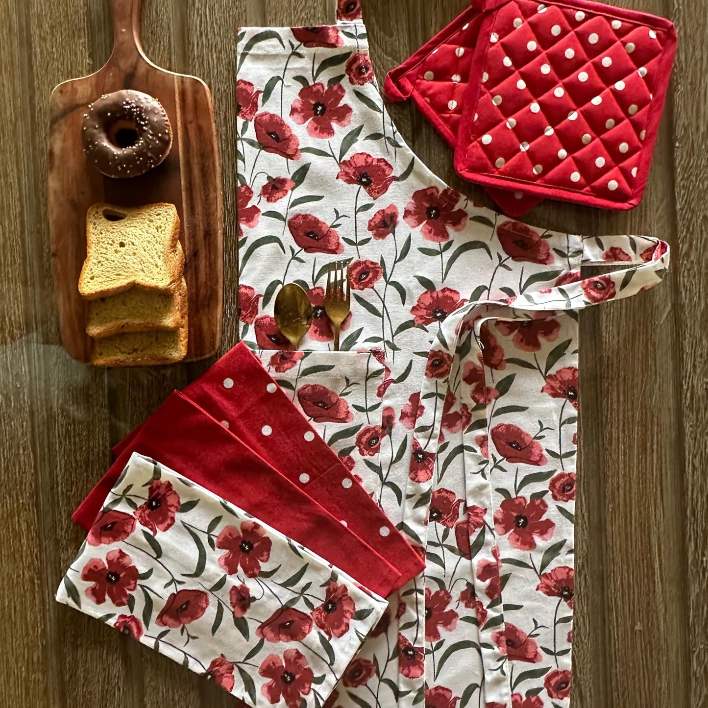 Oak & Lily Kitchen Linen Combo – Red Poppy Apron, Polka Dot Pot Holders & 3 Cotton Napkins | 100% Cotton | Heat Resistant | European Quality
