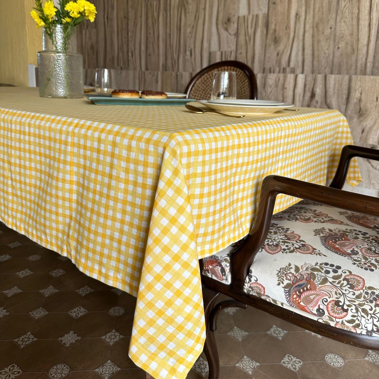 Oak & Lily Table Cloth – Yellow & White Check Print | 100% Cotton | Anti-Slip | Premium European Quality | Dining Table Cover