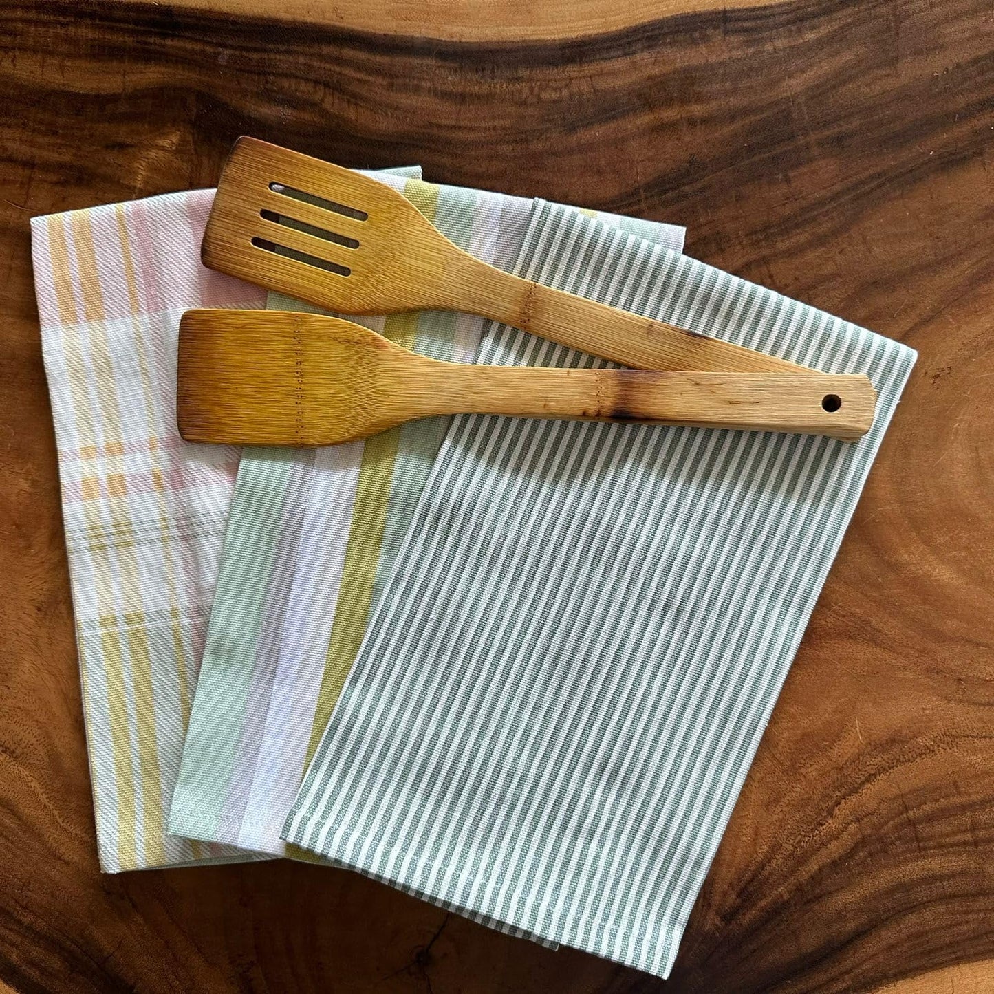 Oak & Lily Kitchen Towels – Multicolour Geometric Patterns | Set of 3 | 100% Cotton | European Quality | Super Absorbent & Anti-Bacterial