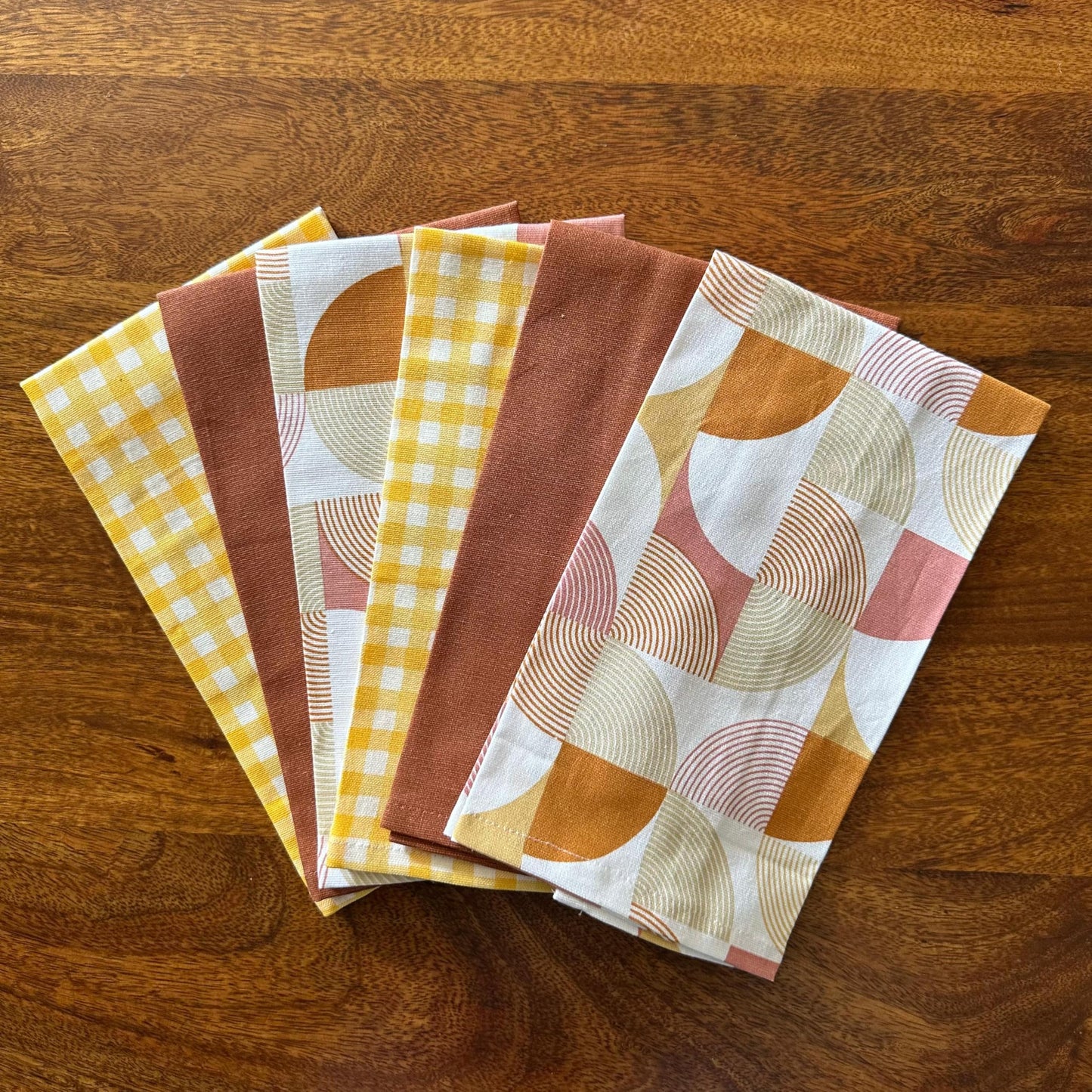 Oak & Lily Kitchen Towels – Rust Abstract & Yellow Check | Set of 6 | 100% Cotton | Premium European Quality | Anti-Bacterial