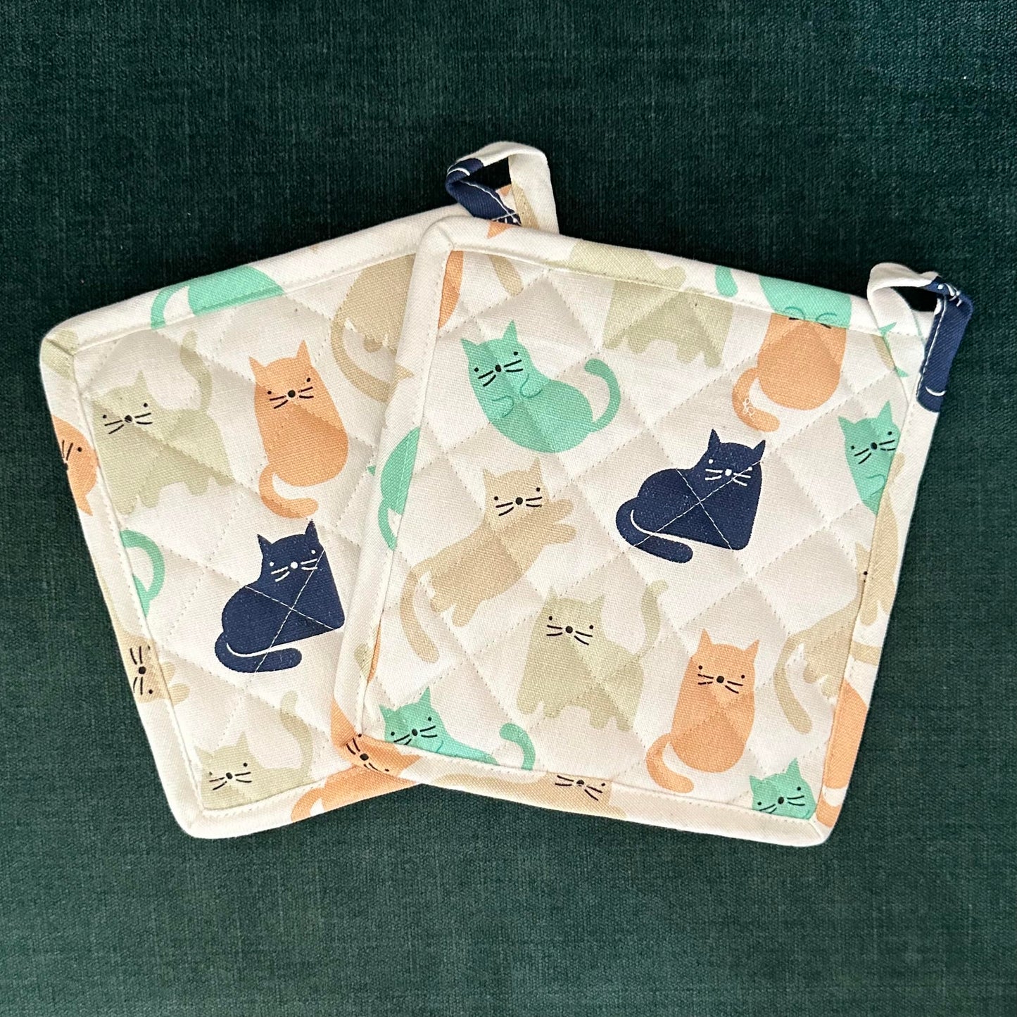 Oak & Lily Pot Holders – Multicolour Quirky Cat Print | Set of 2 | 100% Cotton | Heat Resistant | European Quality
