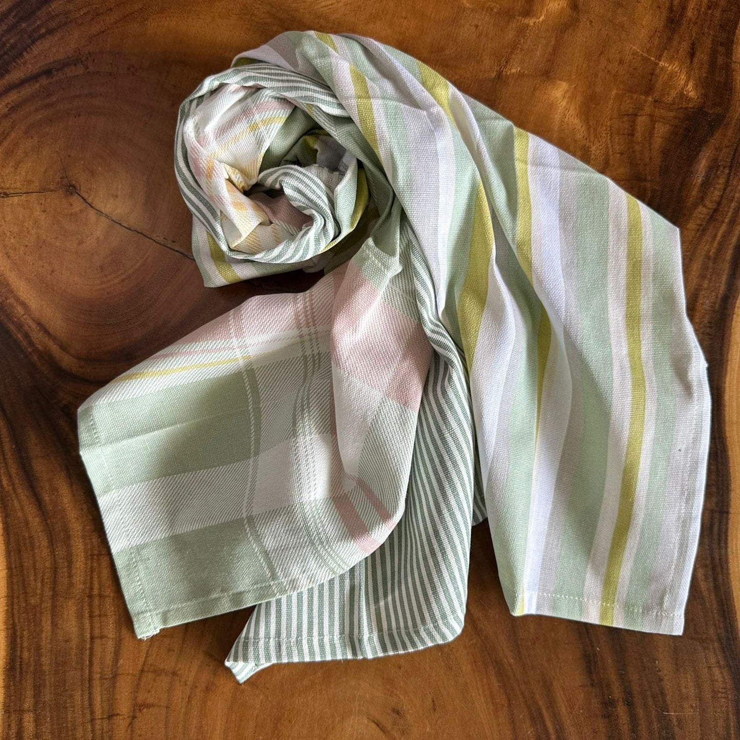 Oak & Lily Kitchen Towels – Multicolour Geometric Patterns | Set of 3 | 100% Cotton | European Quality | Super Absorbent & Anti-Bacterial