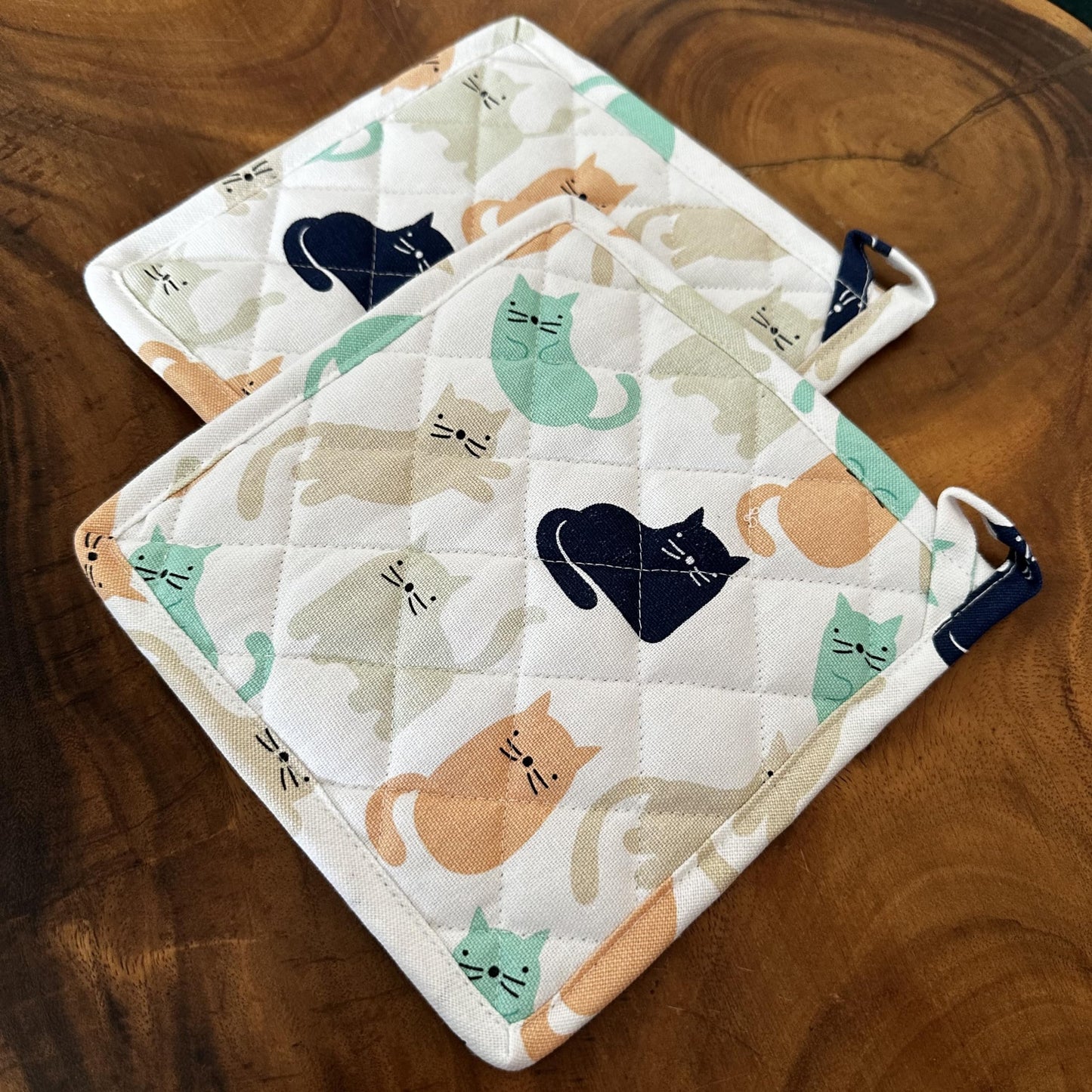 Oak & Lily Pot Holders – Multicolour Quirky Cat Print | Set of 2 | 100% Cotton | Heat Resistant | European Quality