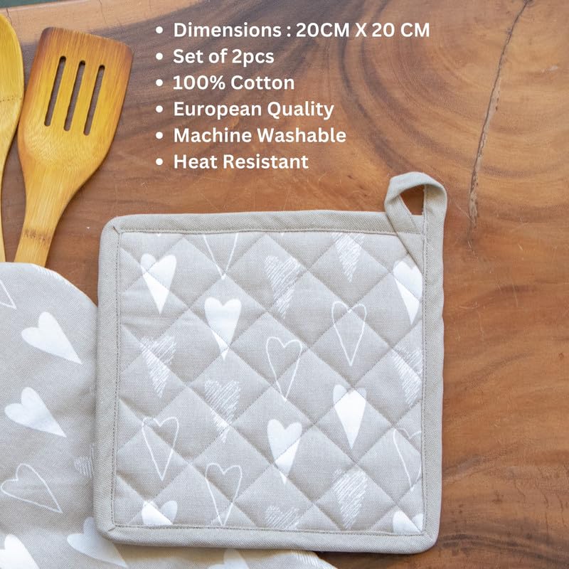 Oak & Lily Pot Holders – Beige & Ivory Heart Print | Set of 2 | 100% Cotton | Heat Resistant | European Quality