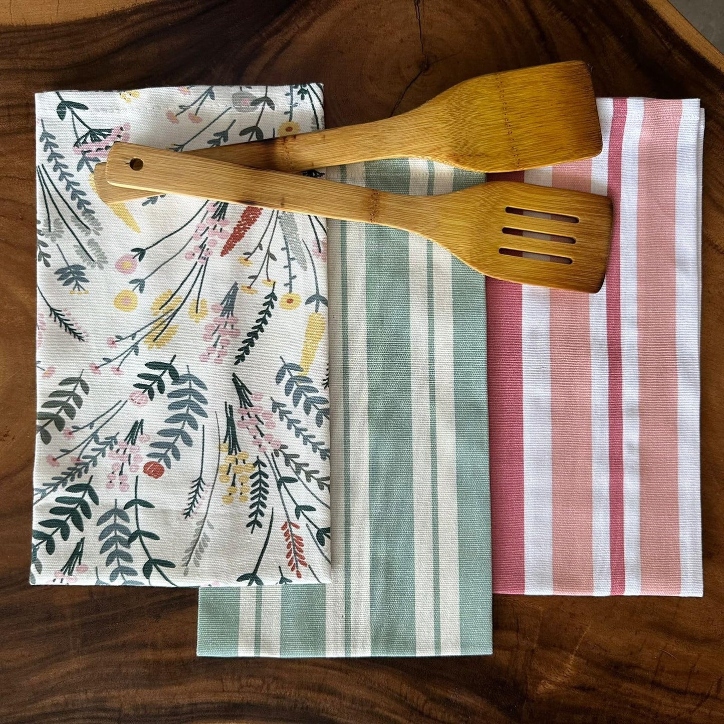Oak & Lily Kitchen Towels – Green Floral | Set of 3 | 100% Cotton | European Quality | Super Absorbent & Anti-Bacterial