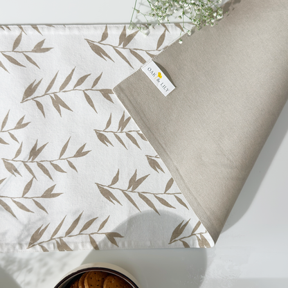 Oak & Lily Table Runner – Ivory & Beige Leaf Print | 100% Cotton | Premium European Quality