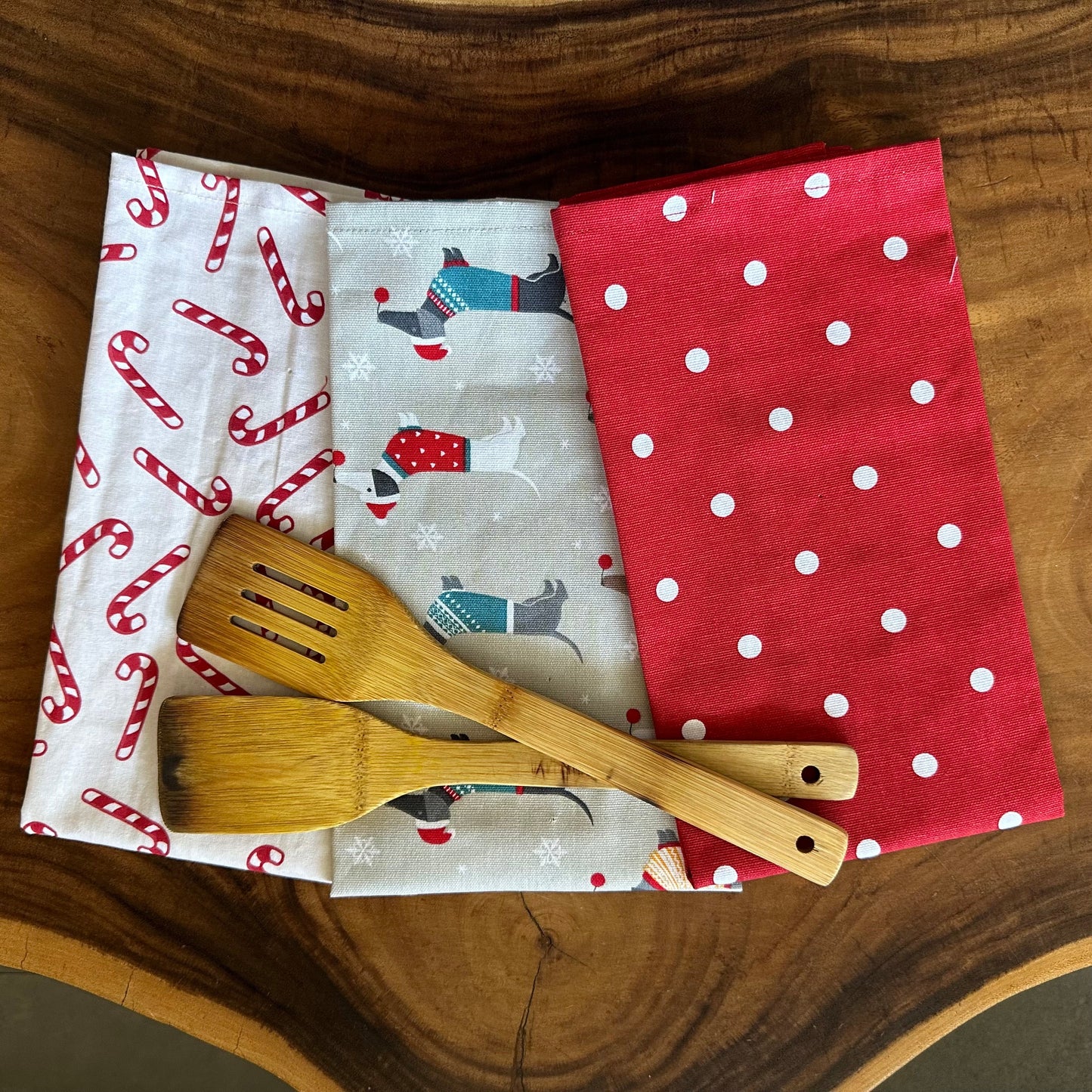 Oak &amp; Lily Kitchen Towels – Christmas Joy Stick, Polka Dots &amp; Dog Prints | Set of 3 | 100% Cotton | European Quality | Super Absorbent &amp; Anti-Bacterial