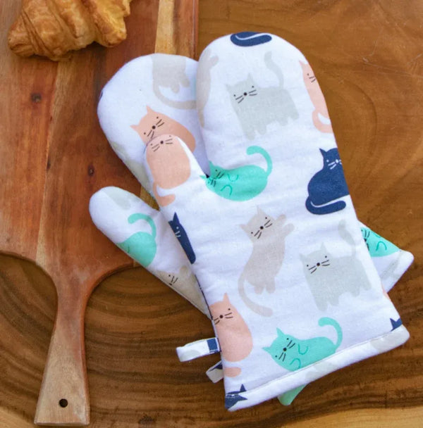 Multicolor Cat Print Oven Mittens | Set of 2