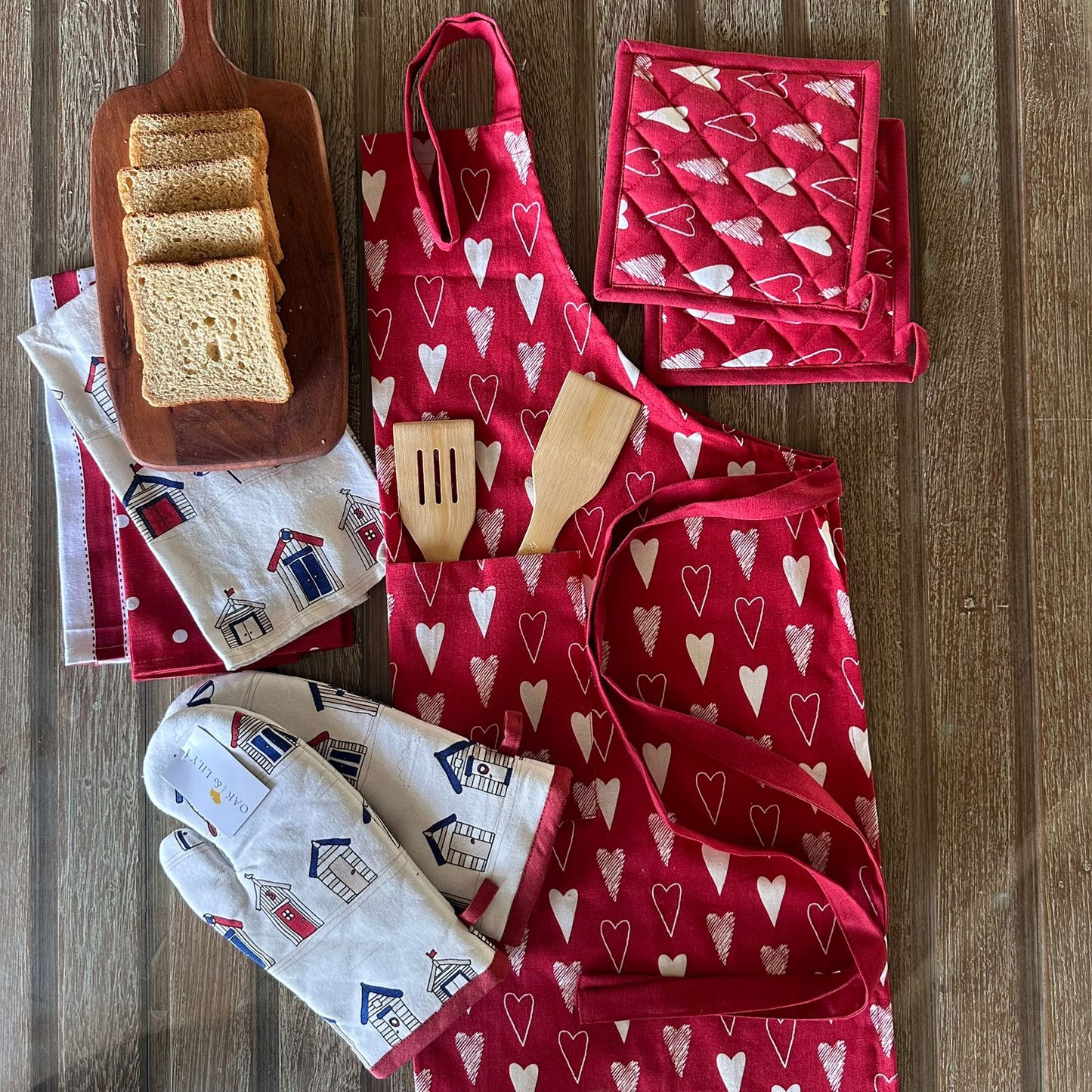 Oak & Lily Kitchen Combo – Red Hearts Apron, Pot Holders with Sailor Hut Mittens | 100% Cotton | Heat Resistant | European Quality