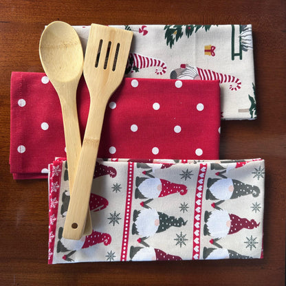 Oak & Lily Kitchen Towels – Santa Parade Christmas Print | Set of 3 | 100% Cotton | European Quality | Super Absorbent & Anti-Bacterial