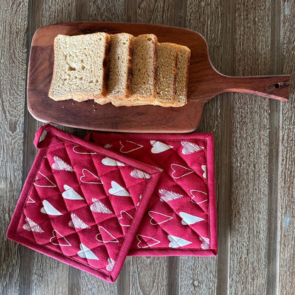 Oak & Lily Kitchen Combo – Red Hearts Apron, Pot Holders with Sailor Hut Mittens | 100% Cotton | Heat Resistant | European Quality