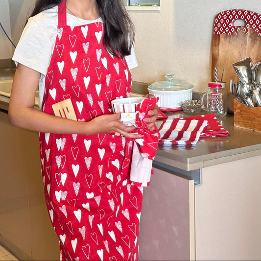 Oak & Lily Apron – Red Heart Print | 100% Cotton | Stylish & Washable | Unisex Fit | Premium Cotton