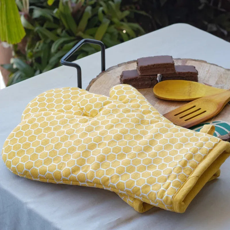 Yellow Honeycomb Print Oven Mittens | Set of 2