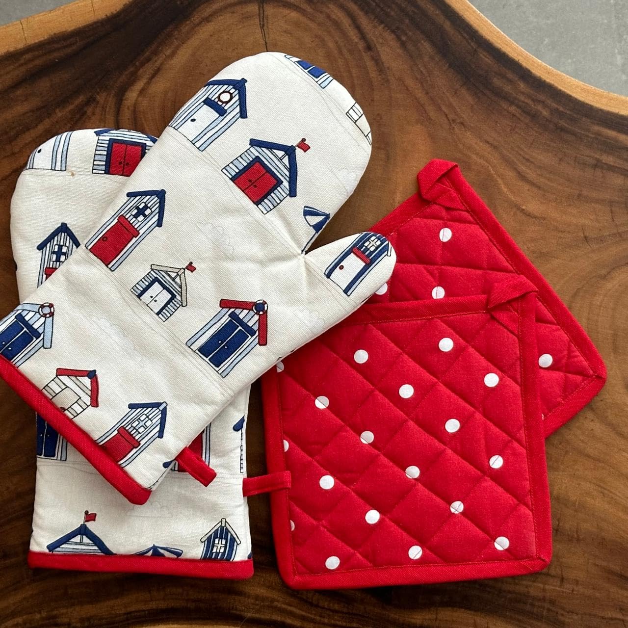 Oak & Lily Kitchen Combo – Red Dot Apron, Oven Mittens & Pot Holders | 100% Cotton | Heat Resistant | European Quality