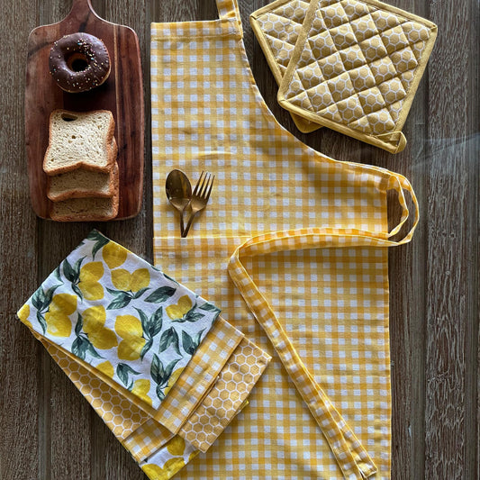 Oak & Lily Kitchen Combo – Yellow Check Apron, Honeycomb Pot Holders & Printed Napkins | 100% Cotton | Heat Resistant | European Quality
