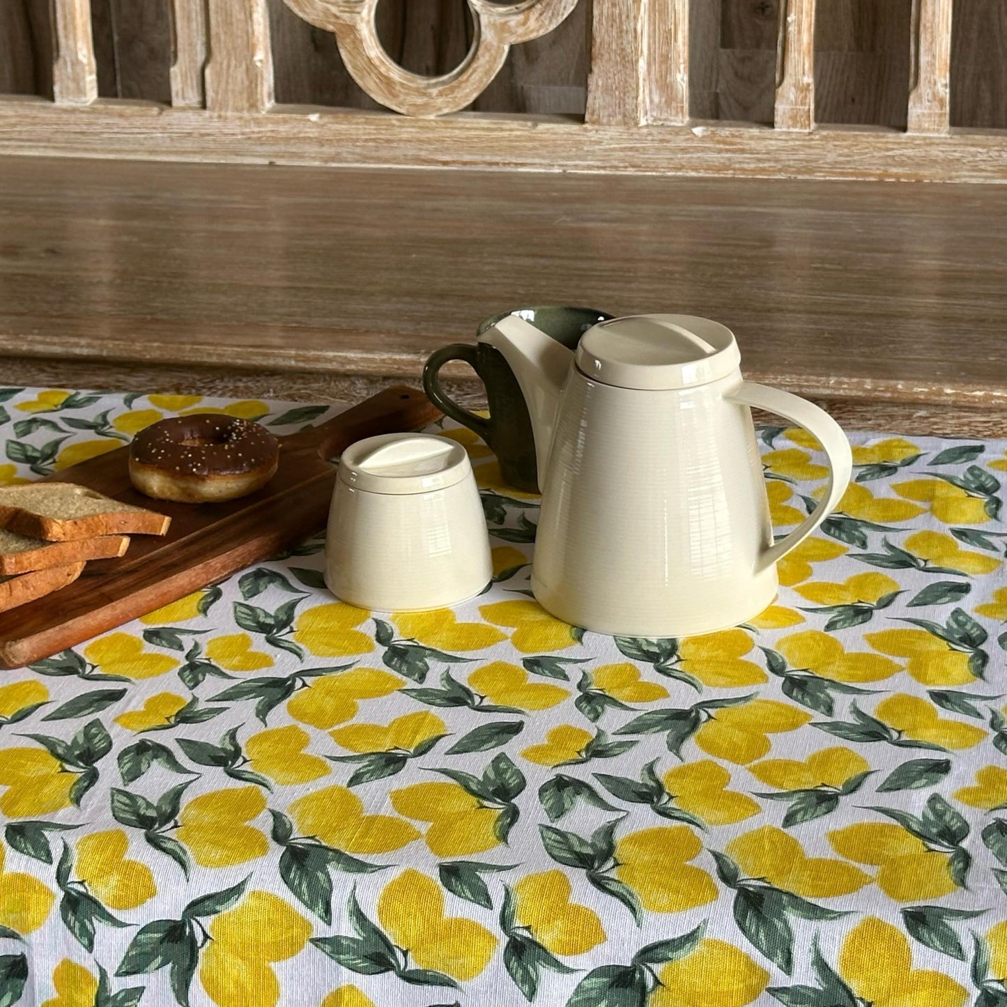 Oak & Lily Table Cloth – Zesty Yellow Lemon Print | 100% Cotton | Anti-Slip | Premium European Quality