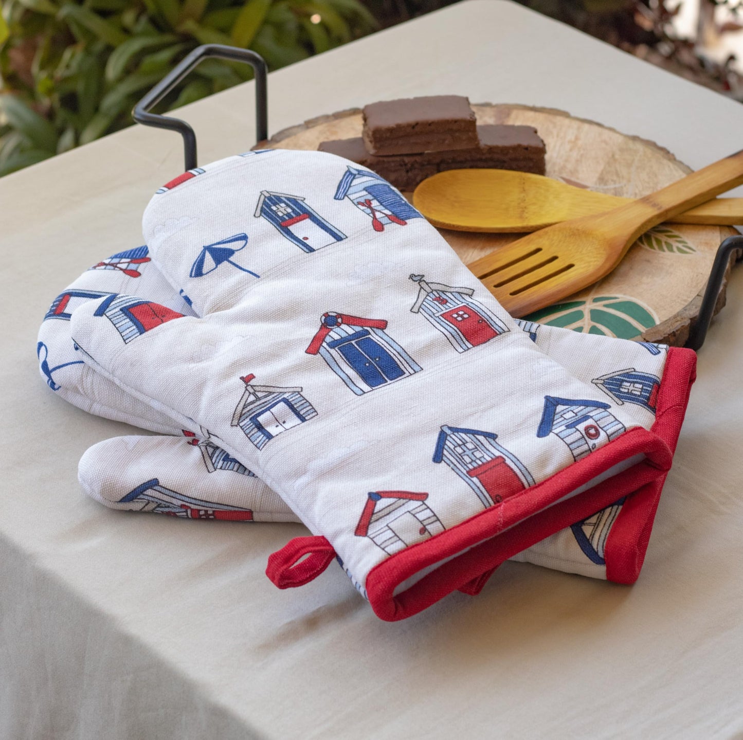 Oak & Lily Kitchen Combo – Red Hearts Apron, Pot Holders with Sailor Hut Mittens | 100% Cotton | Heat Resistant | European Quality