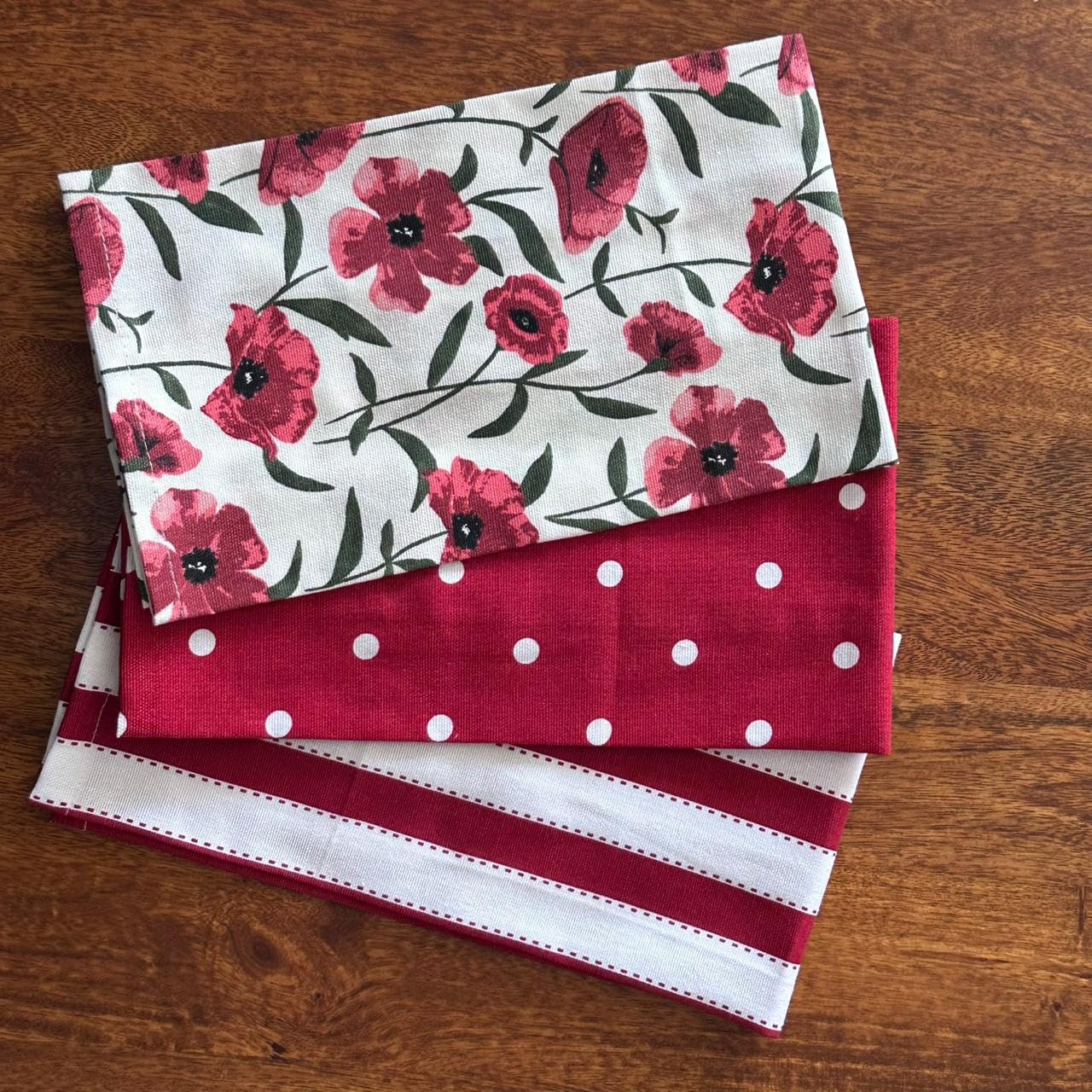 Oak & Lily Kitchen Towels – Red Poppy Flower, Red Polka Dot & Solid Red | Set of 3 | 100% Cotton | European Quality | Super Absorbent & Anti-Bacterial