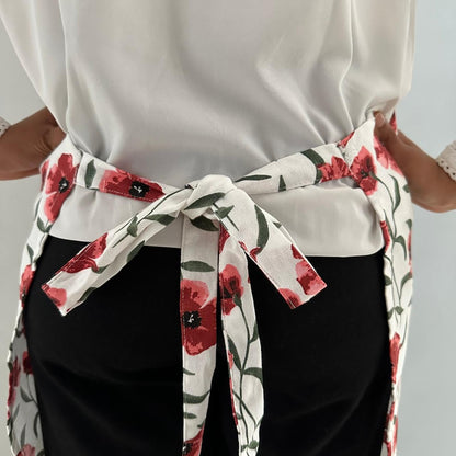 Oak & Lily Combo Set – Red Poppy Apron, Pot Holders & 3 Kitchen Napkins | 100% Cotton | Heat Resistant | European Quality