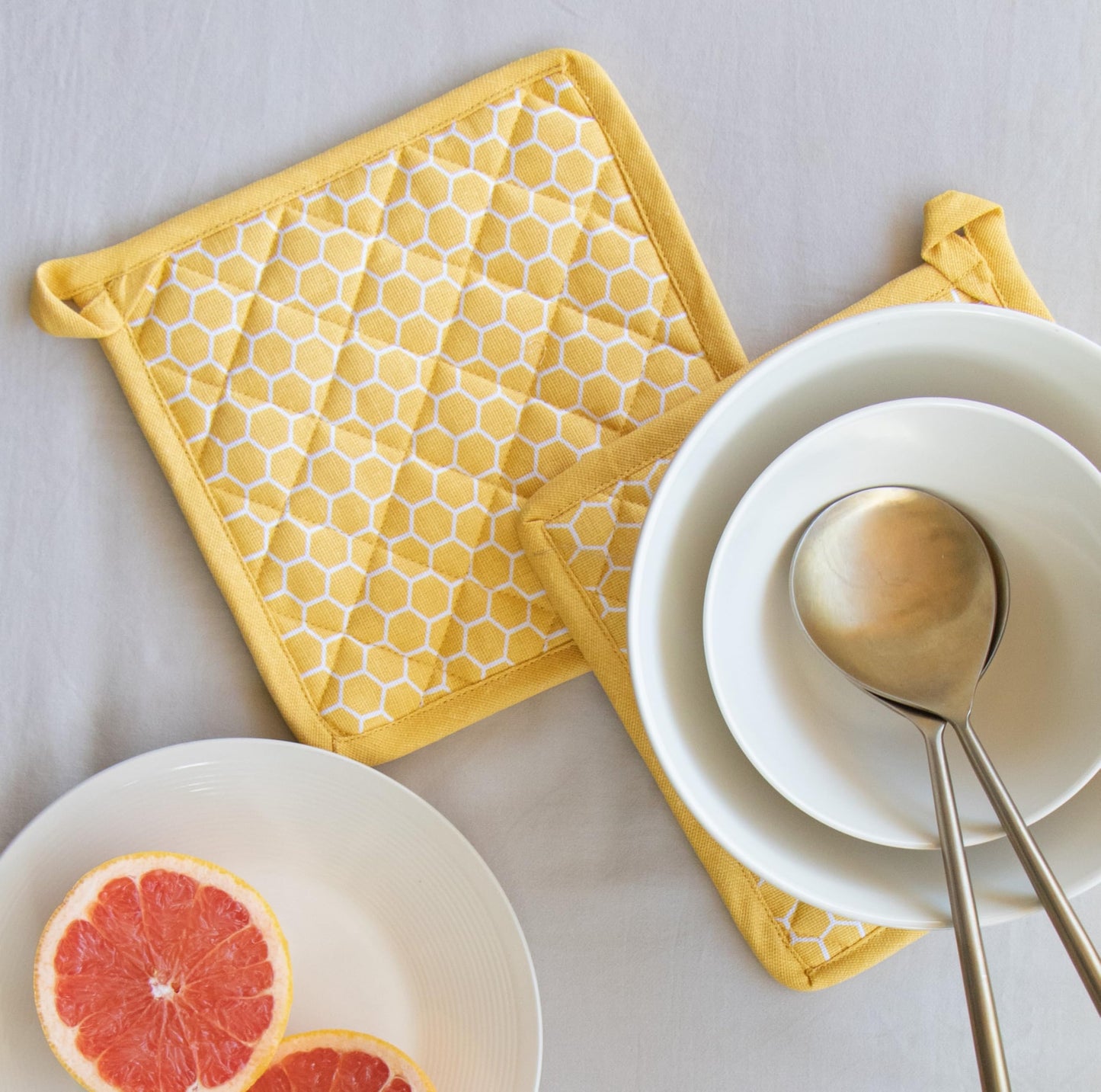 Oak & Lily Kitchen Combo – Yellow Check Apron, Honeycomb Pot Holders & Printed Napkins | 100% Cotton | Heat Resistant | European Quality