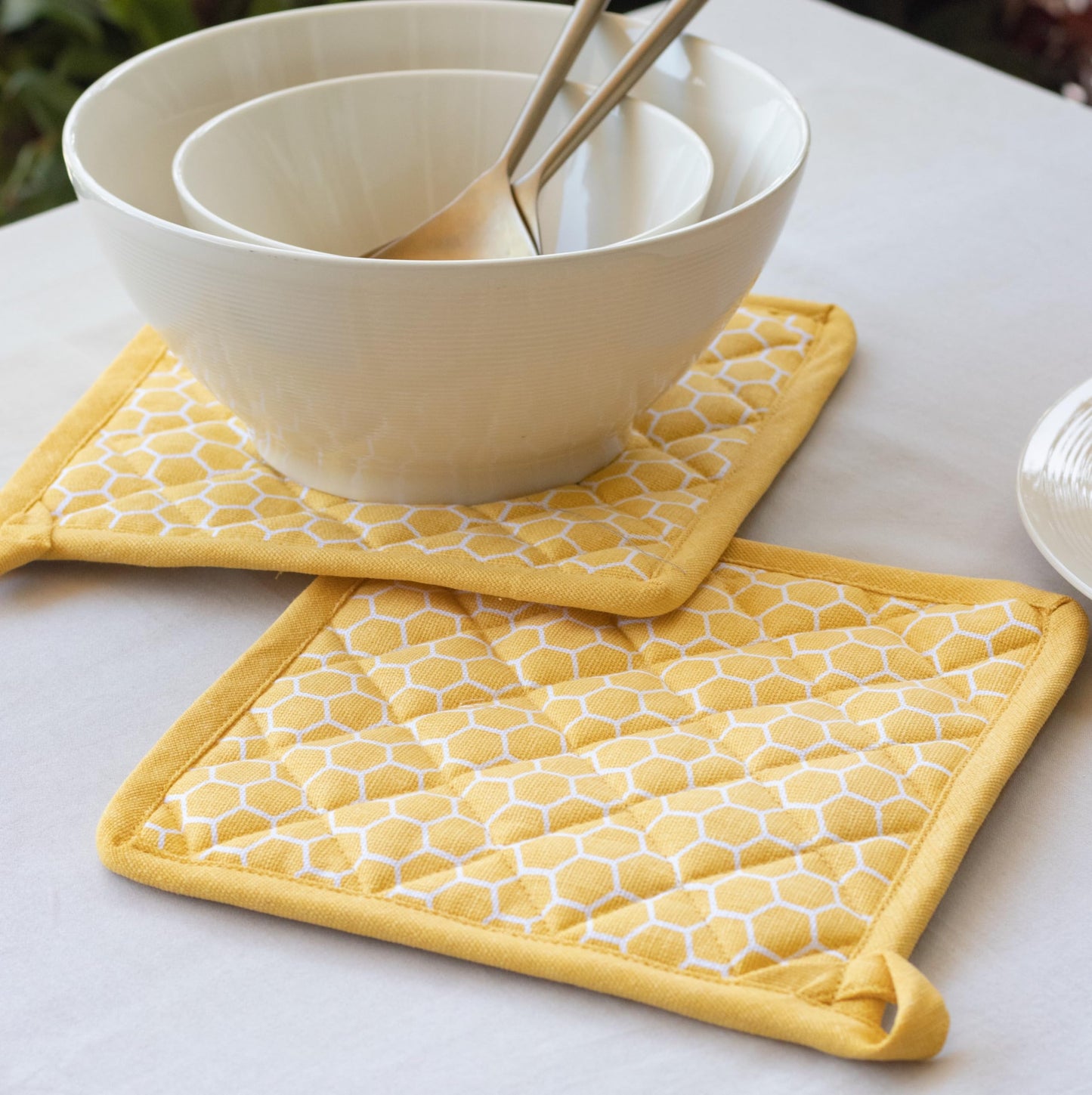 Oak & Lily Kitchen Combo – Yellow Check Apron, Honeycomb Pot Holders & Printed Napkins | 100% Cotton | Heat Resistant | European Quality